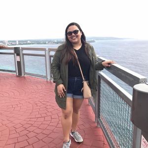 Meet your Posher, Stephanie